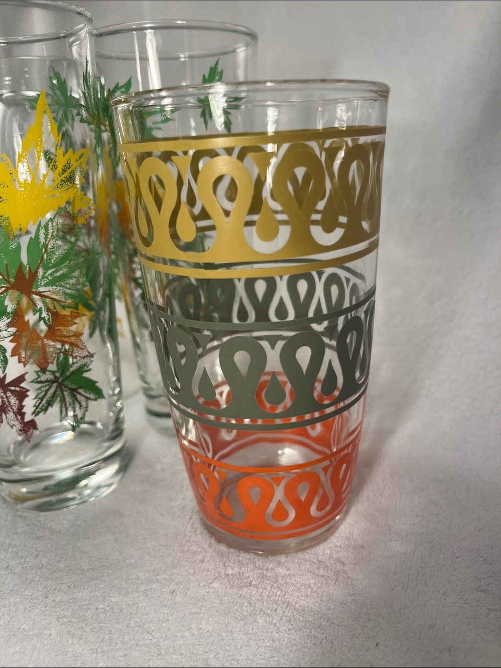 Vintage Mid Century Modern Glass Tumblers Set of 5 - Picture 3 of 10